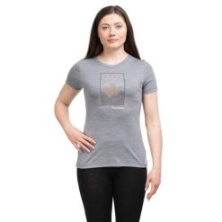 Koszulka trekkingowa damska Merino Sport 150 Alpine Start SS Women. Szare koszulki sportowe damskie Smartwool, bez wzorów, z wełny, bez kołnierzyka, bez ramiączek. Za 269.99 zł.