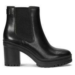 Botki LAUREN RALPH LAUREN. Czarne botki damskie Lauren Ralph Lauren, bez obcasa, na słupku, bez zapięcia. Za 569.99 zł.