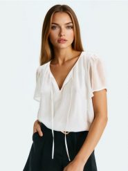 Bluzka z tiulowymi rękawami - biały. Białe bluzki damskie Sinsay, l, bez wzorów, z tiulu, bez kołnierzyka, bez ramiączek. Za 29.99 zł.