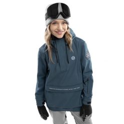 Damska kurtka snowboardowa Sporty zimowe SIROKO W3-W Celsius. Niebieskie kurtki sportowe damskie SIROKO, na zimę, bez wzorów, z softshellu, bez kaptura, narciarskie. W wyprzedaży za 297.00 zł.