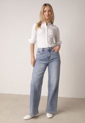 Niebieskie Jeansy z Bawełną Szerokie z Wysokim Stanem Artilla. Niebieskie jeansy damskie Born2be, z podwyższonym stanem. Za 119.99 zł.