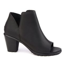 Botki Sorel ze skóry naturalnej czarne damskie. Czarne botki damskie Sorel, z materiału, casualowe, z otwartym noskiem, bez obcasa, na obcasie, bez zapięcia. Za 346.99 zł.