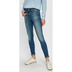 Guess Jeans - Jeansy. Jeansy damskie marki Guess Jeans. Za 549.90 zł.
