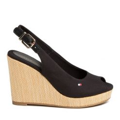 Espadryle Tommy Hilfiger. Czarne sandały damskie Tommy Hilfiger, bez wzorów, bez obcasa, bez zapięcia. Za 229.99 zł.
