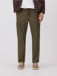 Spodnie jogger z lnem - zielony. Zielone spodnie materiałowe męskie Reserved, l, bez wzorów, z bawełny. Za 149.99 zł.