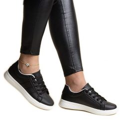 Białe sneakersy eko skóra Cathleen. Białe trampki i tenisówki damskie bez wzorów, z materiału, bez zapięcia. Za 79.62 zł.