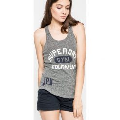 Superdry - Top. Szare topy damskie Superdry., z nadrukiem, z bawełny, z okrągłym kołnierzem, bez rękawów. W wyprzedaży za 69.90 zł.