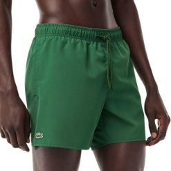 Kąpielówki Lacoste mężczyźni MH627000S30. Zielone kąpielówki męskie Lacoste, l, bez wzorów, z materiału, do pływania. Za 403.05 zł.