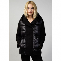 Kurtka zimowa w kolorze czarnym. Czarne kurtki damskie Winter Spirit, na zimę. W wyprzedaży za 224.95 zł.