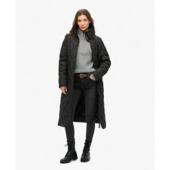 Długi Płaszcz Superdry. Czarne płaszcze damskie Superdry., bez wzorów, z materiału, eleganckie, długie, bez kaptura. W wyprzedaży za 428.90 zł.