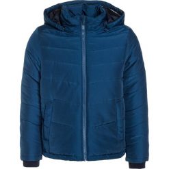 BOSS Kidswear Kurtka zimowa schieferblau. Kurtki i płaszcze dla chłopców BOSS Kidswear, na zimę, z materiału. W wyprzedaży za 591.20 zł.