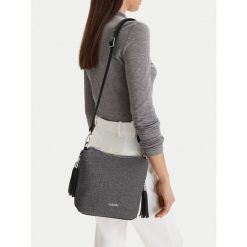 Torebka Lasocki. Szare torebki do ręki damskie Lasocki, bez wzorów, klasyczne, bez dodatków. Za 169.99 zł.