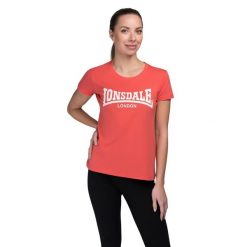 Koszulka damska Lonsdale Cartmel. Białe koszulki sportowe damskie Lonsdale, bez wzorów, z bawełny, sportowe, bez kołnierzyka. Za 121.00 zł.