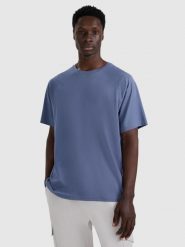4F T-shirt oversize gładki męski - granatowy L. Niebieskie koszulki sportowe męskie 4f, l, z aplikacjami, z bawełny, klasyczne, bez kołnierzyka. Za 69.99 zł.