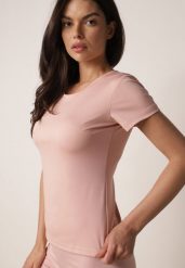 Różowy Gładki T-shirt o Klasycznym Kroju Lycoris. Czerwone bluzki damskie Born2be, l, bez wzorów, z jeansu, biznesowe, bez kołnierzyka, bez ramiączek. Za 29.99 zł.