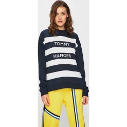Tommy Hilfiger - Bluza. Bluzy damskie Tommy Hilfiger. W wyprzedaży za 299.90 zł.
