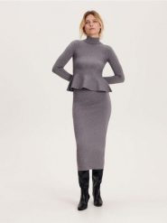 Dopasowana spódnica midi - szary. Szare spódnice damskie Reserved, l, bez wzorów, z dzianiny, midi, dopasowane. W wyprzedaży za 39.99 zł.