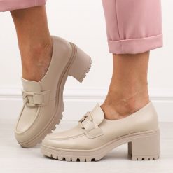 Beżowe Pu mokasyny damskie na obcasie, półbuty z łańcuchem Vinceza 10921. Brązowe mokasyny damskie VINCEZA, ze skóry, biznesowe. W wyprzedaży za 135.20 zł.