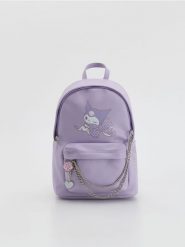 Plecak z imitacji skóry Kuromi - lawendowy. Fioletowe torby i plecaki dziecięce Reserved, ze skóry. Za 99.99 zł.
