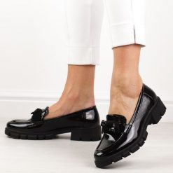 Czarne lakierowane mokasyny damskie z misiem M.Daszyński 23106-1. Czarne mokasyny damskie M.Daszyński, z lakierowanej skóry, eleganckie. Za 159.00 zł.