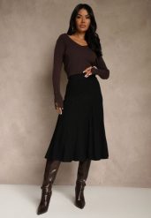 Czarna Dzianinowa Spódnica Plisowana o Rozkloszowanym Kroju Tuswia. Czarne spódnice damskie Renee, l, z aplikacjami, z dzianiny, klasyczne, z podwyższonym stanem, midi, proste. Za 69.99 zł.