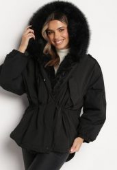 Czarna Kurtka Parka Oversize z Futerkiem Mitto. Czarne kurtki damskie Born2be, na zimę, l, bez wzorów, eleganckie, bez kaptura. Za 379.99 zł.