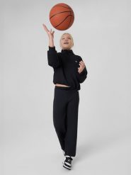 4F Spodnie sportowe z prostymi nogawkami dziewczęce - czarne 158/164 (12-14 lat). Czarne spodnie sportowe dla dziewczynek 4f, bez wzorów, z dzianiny. Za 129.99 zł.