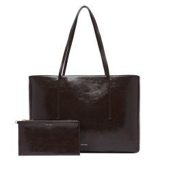 Torebka Calvin Klein. Brązowe torebki do ręki damskie Calvin Klein, bez wzorów, bez dodatków. Za 649.99 zł.