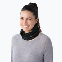 Komin Smartwool Merino. Czarne szaliki i chusty damskie Smartwool, bez wzorów. Za 148.75 zł.