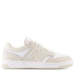 Buty Sportowe New Balance Lifestyle - Damskie Dorośli. Białe obuwie sportowe damskie New Balance, bez wzorów, do biegania. Za 422.30 zł.