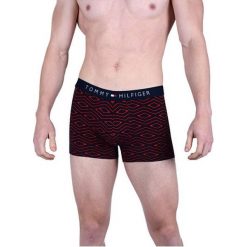 Tommy Hilfiger Bokserki Męskie Cotton Icon Trunk Geo Folk Tango Red Um0Um00923-611 (Rozmiar Xl). Bokserki męskie marki Tommy Hilfiger. W wyprzedaży za 101.00 zł.