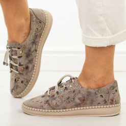 Beżowe skórzane półbuty damskie Filippo Dp7665/26. Brązowe półbuty damskie Filippo, na jesień, bez wzorów, z jeansu, biznesowe, z okrągłym noskiem, bez obcasa, na płaskiej podeszwie, bez zapięcia. W wyprzedaży za 192.72 zł.