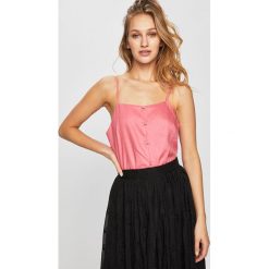 Glamorous - Top. Czerwone bluzki damskie Glamorous, l, bez wzorów, z bawełny, casualowe, bez kołnierzyka, bez ramiączek. W wyprzedaży za 59.90 zł.