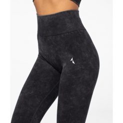 Legginsy Bezszwowe sportowe dla kobiet Carpatree Yasmine z wysokim stanem. Czarne legginsy damskie Carpatree, xs, bez wzorów, z materiału, z podwyższonym stanem, długie, na fitness i siłownię. Za 171.99 zł.