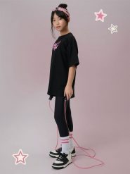 4F Legginsy dzianinowe z wysokim stanem dziewczęce - czarne 122/128 (6-8 lat). Czarne legginsy dla dziewczynek 4f, bez wzorów, z dzianiny, długie. Za 79.99 zł.