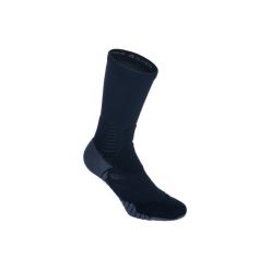 Skarpety Mid 900 czarno-szare. Czarne skarpety męskie TARMAK. Za 29.99 zł.