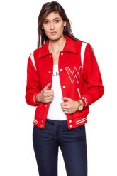 DAMSKA KURTKA PRZEJŚCIOWA WRANGLER BOMBER JACKET SALSA RED W4130VUWN 112128766. Czerwone kurtki damskie Wrangler, xs, z aplikacjami, ze skóry ekologicznej, bez kaptura. W wyprzedaży za 89.99 zł.