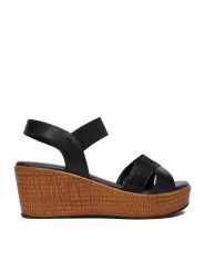 Lasocki Sandały CEO-WI16-NYASA-04 Czarny. Czarne sandały damskie Lasocki, bez wzorów, ze skóry, bez obcasa, na koturnie, bez zapięcia. Za 179.99 zł.