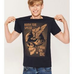 T-shirt z motocyklowym motywem - Granatowy. Niebieskie t-shirty męskie House. Za 39.99 zł.