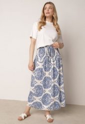 Niebieska Rozkloszowana Spódnica z Wiskozy z Wysokim Stanem i Etnicznym Wzorem Ari. Niebieskie spódnice damskie Born2be, z aplikacjami, z wiskozy, biznesowe, z podwyższonym stanem, midi, dopasowane. Za 59.99 zł.