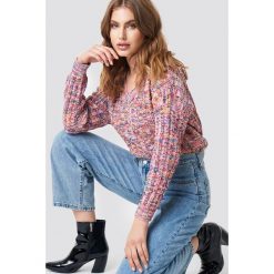 Trendyol Kolorowy sweter z dekoltem v - Multicolor. Swetry damskie marki Trendyol. W wyprzedaży za 85.36 zł.