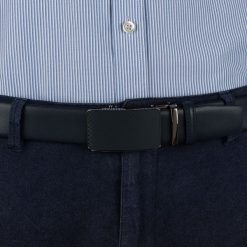 Pasek męski skórzany 3,5 cm klamra automatyczna Beltimore granatowy 02-582 : Kolory - granatowy, Rozmiar pasków - r.105-120 cm. Niebieskie paski damskie bez wzorów, ze skóry, wizytowe. Za 64.99 zł.