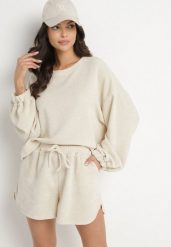 Beżowy Dzianinowy Komplet Bluza i Szorty Novanisa. Brązowe bluzy damskie Born2be, na lato, bez wzorów, z dzianiny, bez kaptura. Za 129.99 zł.