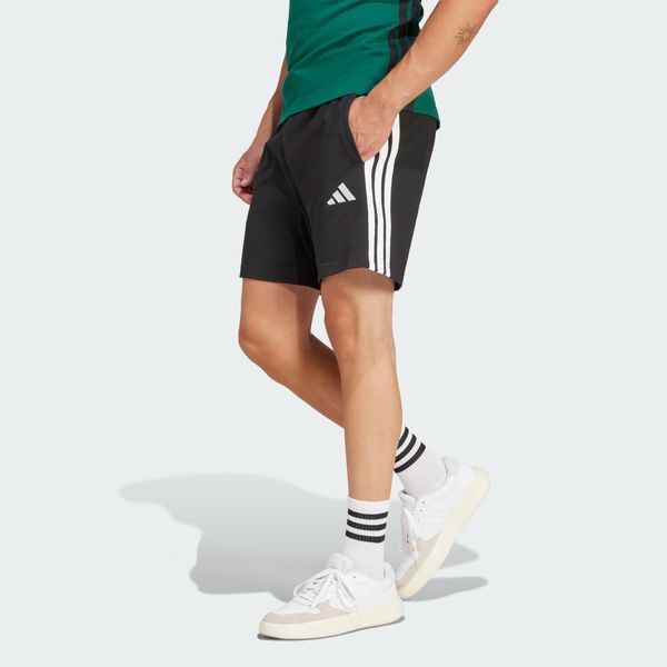Szorty Essentials 3-Stripes Single Jersey 7-Inch. Białe buty sportowe męskie Adidas, s, bez wzorów, z jersey, na fitness i siłownię. W wyprzedaży za 111.75 zł.