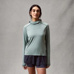 Bluza damska z kapturem Endura AllTrack Roam. Szare bluzy damskie ENDURA, xl, bez wzorów, z tkaniny, z kapturem, na fitness i siłownię. Za 493.00 zł.