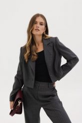 WEŁNIANA MARYNARKA MATTI SZARA L - Flawless. Szare żakiety damskie Flawless, l, bez wzorów, z elastanu, biznesowe. Za 645.60 zł.