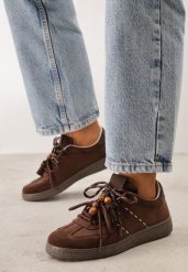 Brązowe Sneakersy Typu Klasyczne Tenisówki Retro z Podwójnym Wiązaniem z Frędzlami Kotena. Brązowe obuwie sportowe damskie Renee, bez wzorów, z jeansu, tenisowe. Za 99.99 zł.