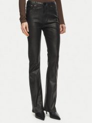 Guess Spodnie z imitacji skóry W6BA0L D2083 Czarny Bootcut Fit. Czarne spodnie materiałowe damskie Guess, l, z aplikacjami, z bawełny. Za 614.99 zł.