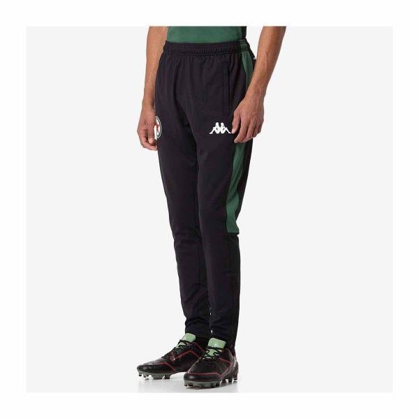 Spodnie dresowe Red Star FC Abunszip Pro 8 2024/25. Czarne spodnie sportowe męskie Kappa, bez wzorów, z dresówki, do piłki nożnej. W wyprzedaży za 235.00 zł.