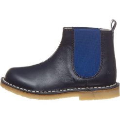 Skórzane botki w kolorze granatowo-niebieskim. Botki dziewczęce marki Summershoes for Girls. W wyprzedaży za 152.95 zł.